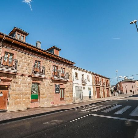 Casa Rural El Almendro De Maria Ponferrada Exterior foto